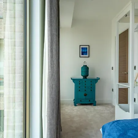 Minster View Penthouse At Ryedale House Apartment York