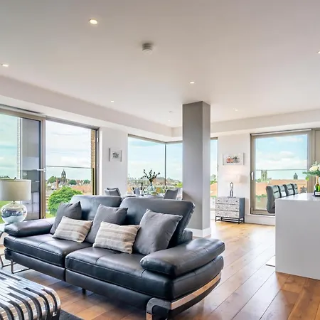 Apartment Minster View Penthouse At Ryedale House *