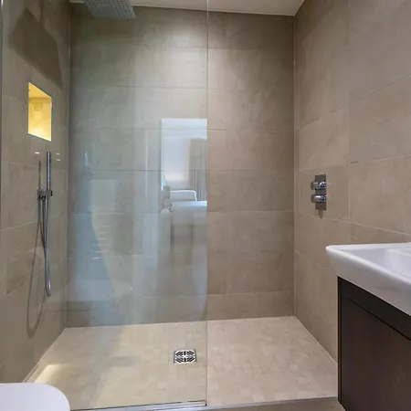 Minster View Penthouse At Ryedale House * יורק