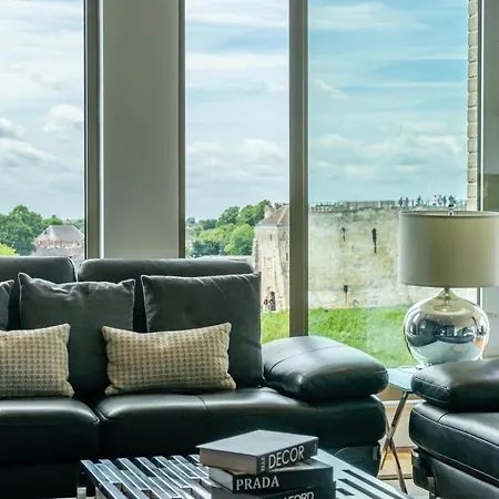 Minster View Penthouse At Ryedale House Apartment